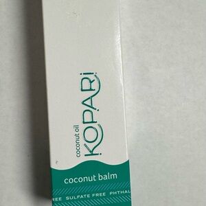 Kopari Coconut Oil Balm in White Box new no tag